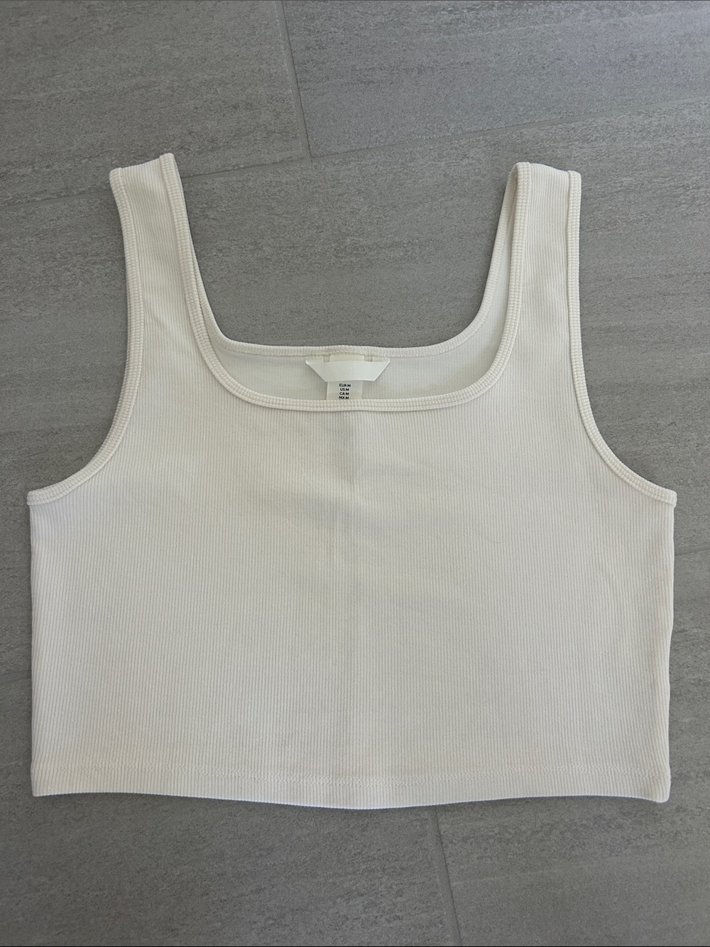 Women's Cream Ribbed Tank Crop Top. Size Medium